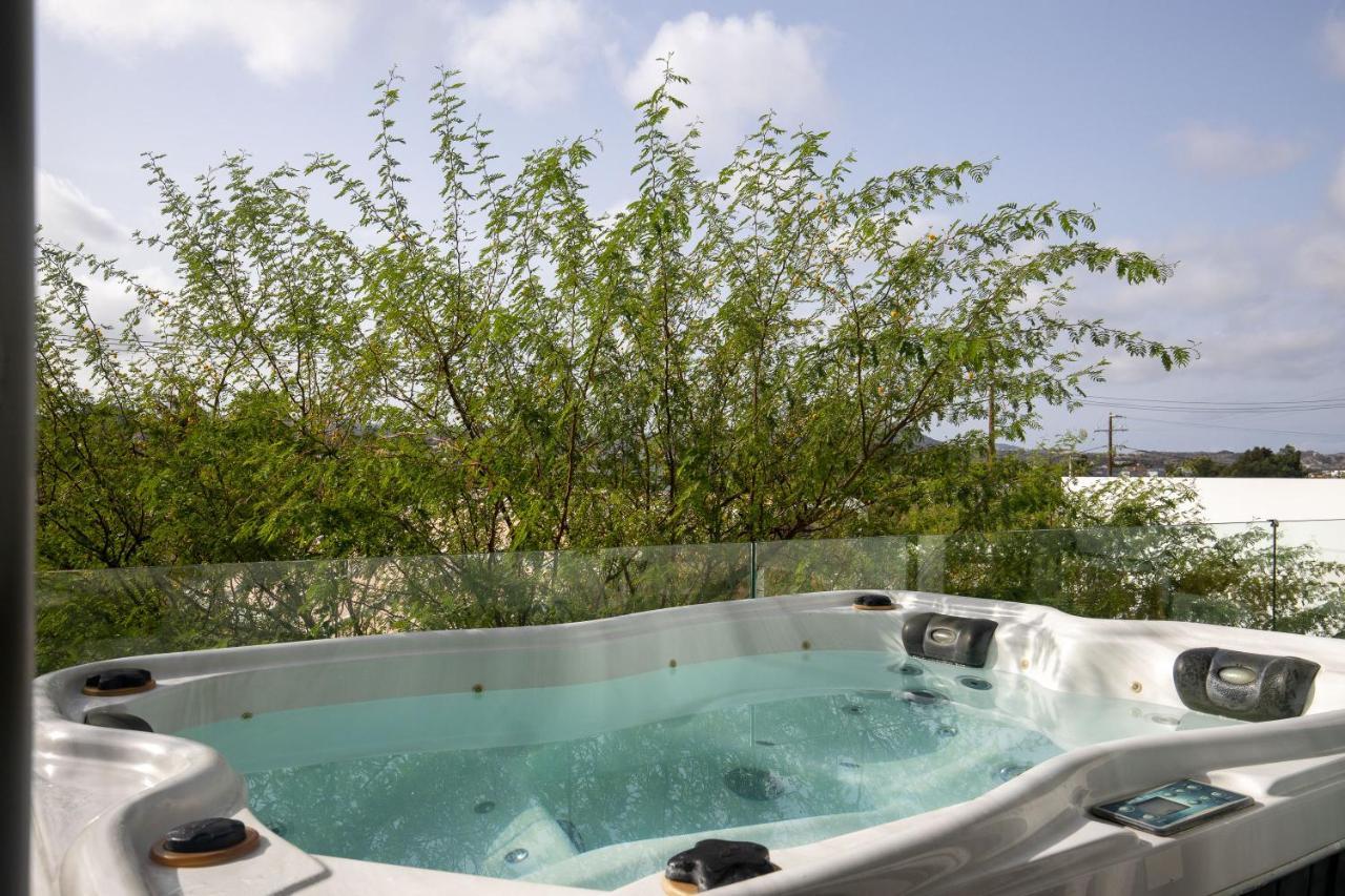 Executive Suite Outdoor Jacuzzi